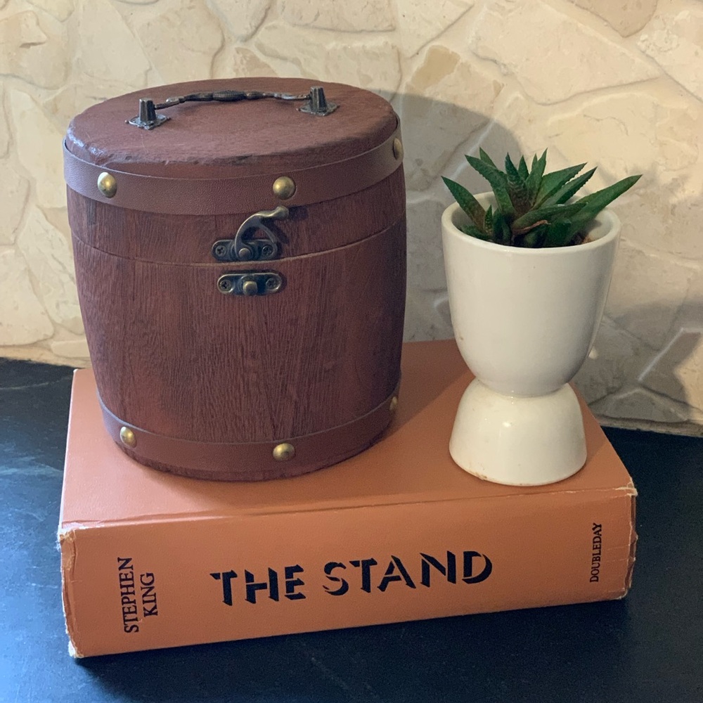 VINTAGE LOOK TEA CASE | Round Wooden Barrel Shaped Tea Container